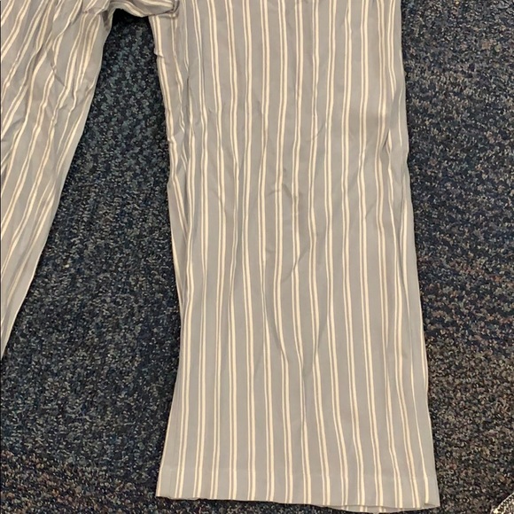 High waisted flare crop pants! - Picture 4 of 4